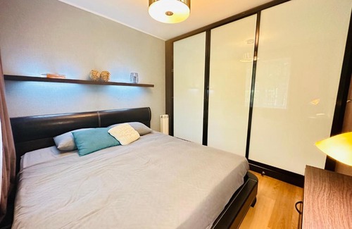 Dzerzhyns'kyi District Apartment | Botanical Garden Apartment