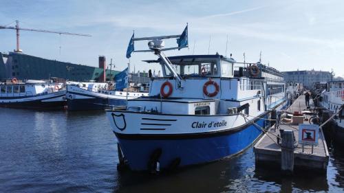 Amsterdam City Centre Hotel | Botel Clair d'Etoile