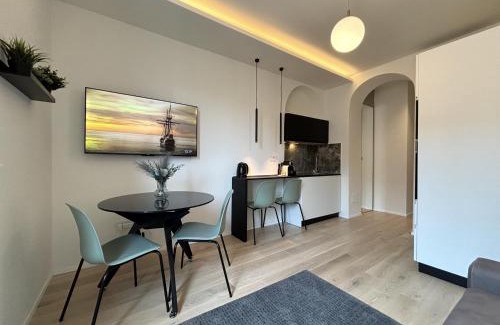 Lazzaretto Apartment | Bothanical Suite - Porta Venezia Apartment