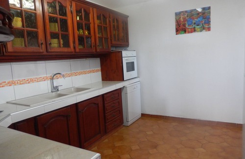 Anse des Rochers Apartment | Bottom of Villa in Anse des Rochers with Beach, Sea View, Pool and Garden .