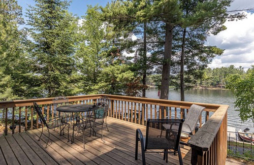 Minocqua Cabin | Bouchard Shores Resort on Lake Tomahawk - Pinewood Cabin