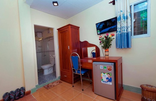 Cam Chau Hotel | Bougain Villeas Homestay