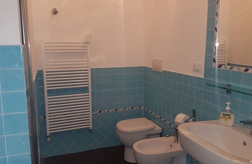 Voze Villa | Bougainvillea cottage with panoramic views of the Gulf of Noli. Large garden
