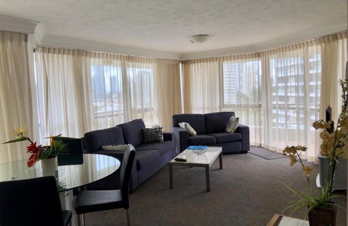 Main Beach Apartment | Bougainvillea Gold Coast Holiday Apartments