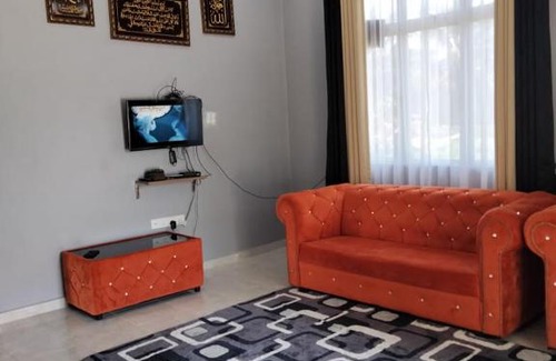 Kota Bharu House | Bougainvillea homestay
