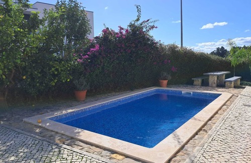Obidos Villa | Bougainvillea Villa