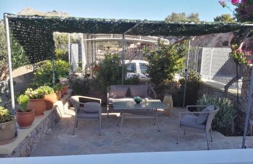 Archangelos House | Bouganville apartment Stegna
