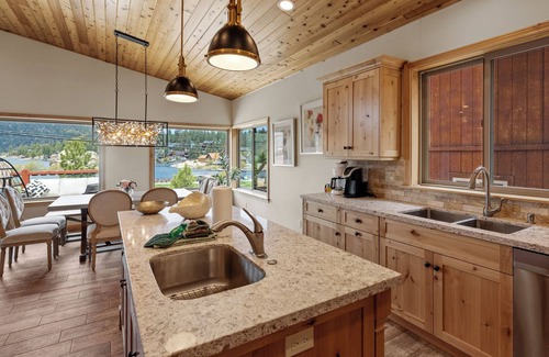 Boulder Bay Cabin | Boulder Bay Chalet Lakefront