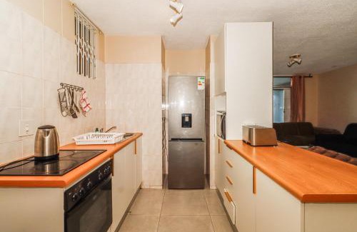 Margate Beach Apartment | Boulevard 108