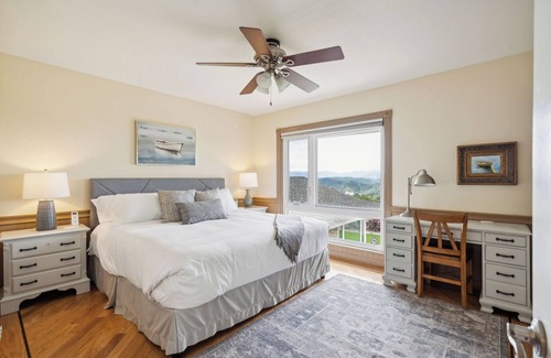 Thousand Oaks Villa | Bouquet Cottage