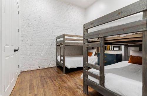 Central Business District Hotel | Bourbon Street Hotel Stay Group Friendly