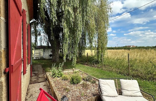 Neuvy House | Bourbonnaise house ideally located and quiet.