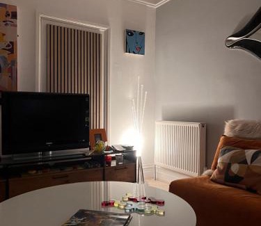 Bournemouth Apartment | Bournemouth. Private Self Contained space.