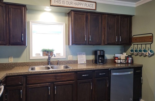 Sneads Ferry Cottage | Bout Time Cottage W/Hot Tub