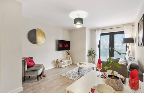 Knowsthorpe Apartment | Boutique Beautiful Leeds Gem - Sleeps 2