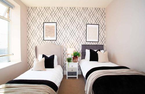 Harrogate City Centre Apartment | Boutique Central 2 bed In Harrogate