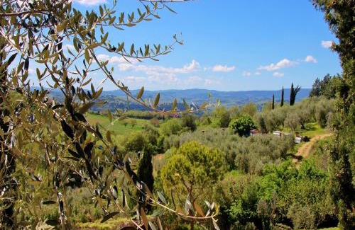 Gavignano House | Boutique Cottage in Poggibonsi with Pool