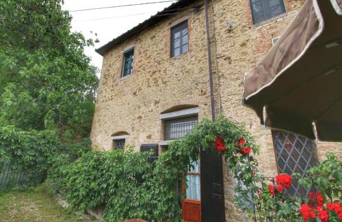 Gavignano House | Boutique Cottage in Poggibonsi with Pool