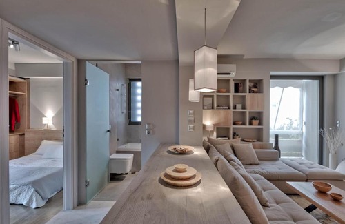 Kifisia Apartment | Boutique design apartment next to green park