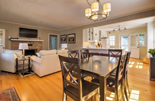 Ephraim House | Boutique Home in Door County w/Eagle Harbor Views