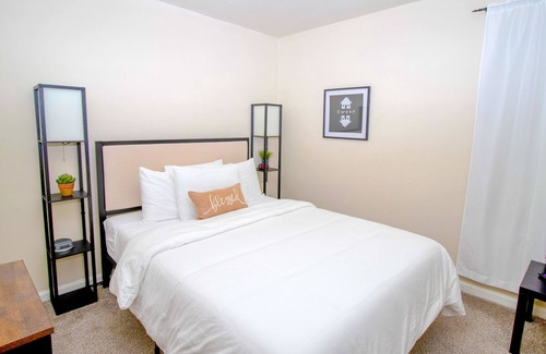 Greensboro House | Boutique Home Made Easy For Traveling Professionals