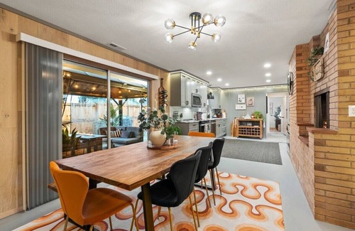 Newberg House | Boutique Home Nestled in Downtown Newberg