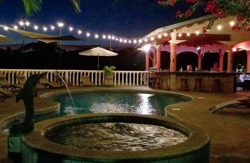Tres Rios Apartment | Boutique Hotel, 5 minutes from the beach, has 5 Villas, & is great for families.