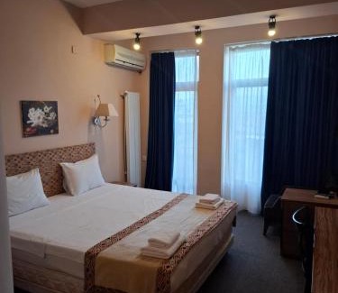 Vera Hotel | Boutique Hotel "Andza Tiflis"