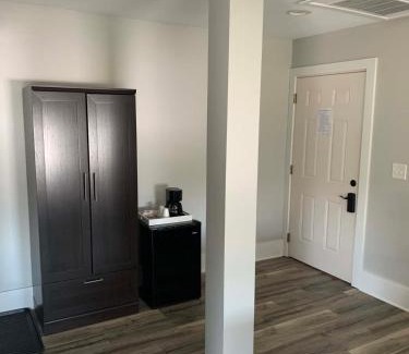 Northport House | Boutique Hotel Room 8