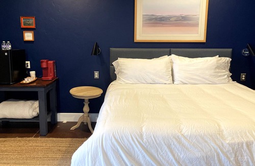 Oakley Apartment | Boutique Hotel Suite in Oakley, ID: The Troy Room