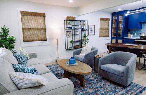 Austin Ave. House | Boutique Hotel Suite ~ minutes from Magnolia + BU