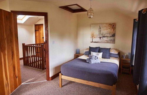Monmouth Other | Boutique one-bedroom cottage in a stunning countryside location with hot tub