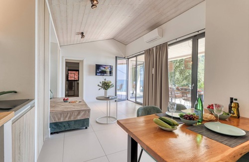 Ventimiglia House | Boutique Pool Apt. Balzi Rossi - Siena, Ventimiglia, Italy