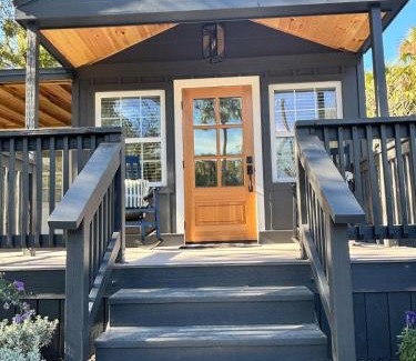 Fort Myers River District Villa | Boutique Retreat in heart of River District with salt water spa