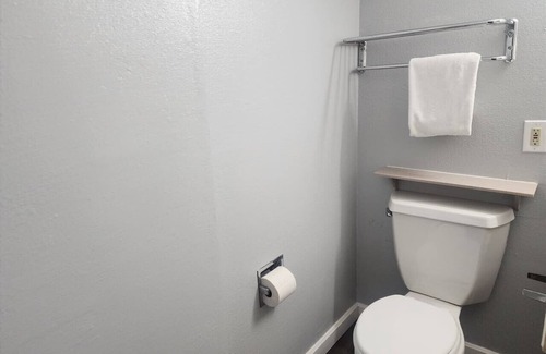 West Hills Apartment | Boutique Room with Kitchen -228