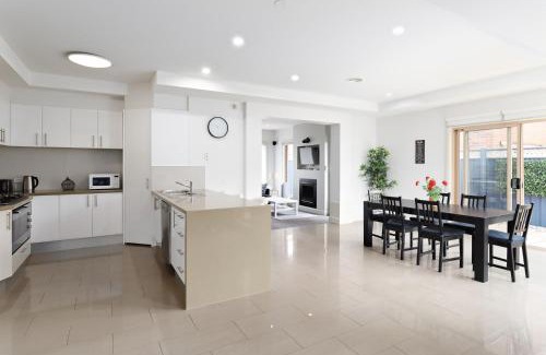 Mentone House | Boutique Stays - Mentone Abode