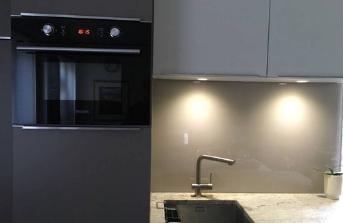 Canonbury Apartment | Boutique Style apartment in popular Zone 1