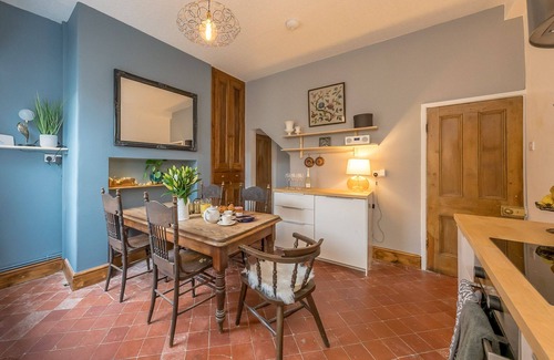 Conwy Cottage | Boutique Three Bedroom Holiday Cottage in Conwy | Tŷ-Twr