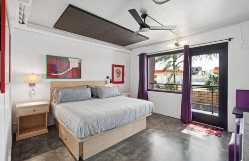 Folly Beach Hotel | Boutique Vera Hotel Room 202: King Room in the Heart of Folly Beach