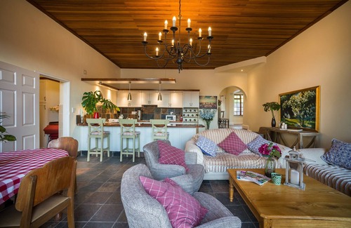 Somerset West House | Boutique Villa Guesthouse