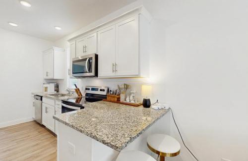 Goose Creek House | Bowen Village 6110