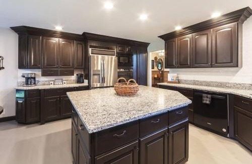 Wears Valley House | Bowling Pickleball Pool Games Mtn View Terrific Location