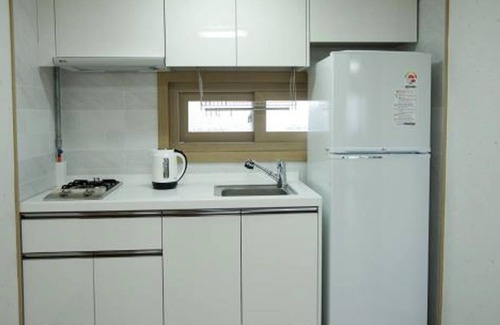 Jungmun House | Bowoohill