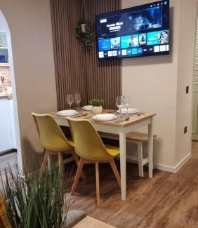 Bracknell Apartment | Boxford Lodge - Serviced Apartment in Bracknell, near Ascot & Windsor, Free Parking