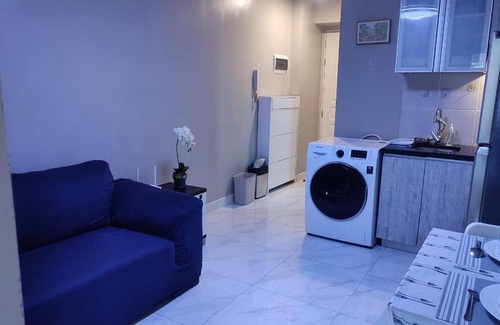 Paranaque Apartment | BP1043 Pool View Staycation Paranaque Pasay