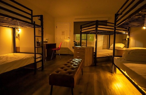 Anaheim Resort House | Bposhtels Anaheim