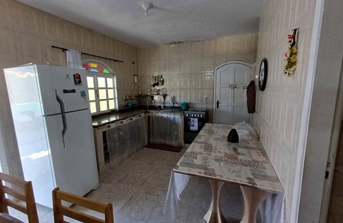 Sao Pedro da Aldeia House | Cozy Casa Cantinho Paz e Amor, 5 minutes walk from Sudoeste beach