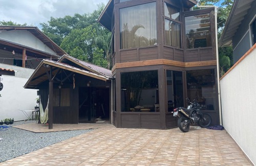 Nova Esperanca House | Cozy Room with Private Bathroom