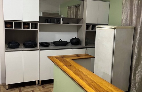 Mogi das Cruzes House | Studio flat with kitchen in central area with air conditioning and garage