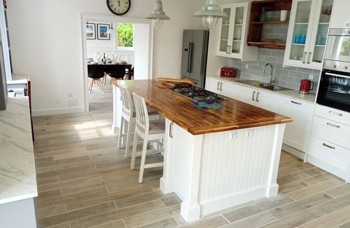 Kerlouet House | Brand new for 2023. Country house, minutes from the beaches.